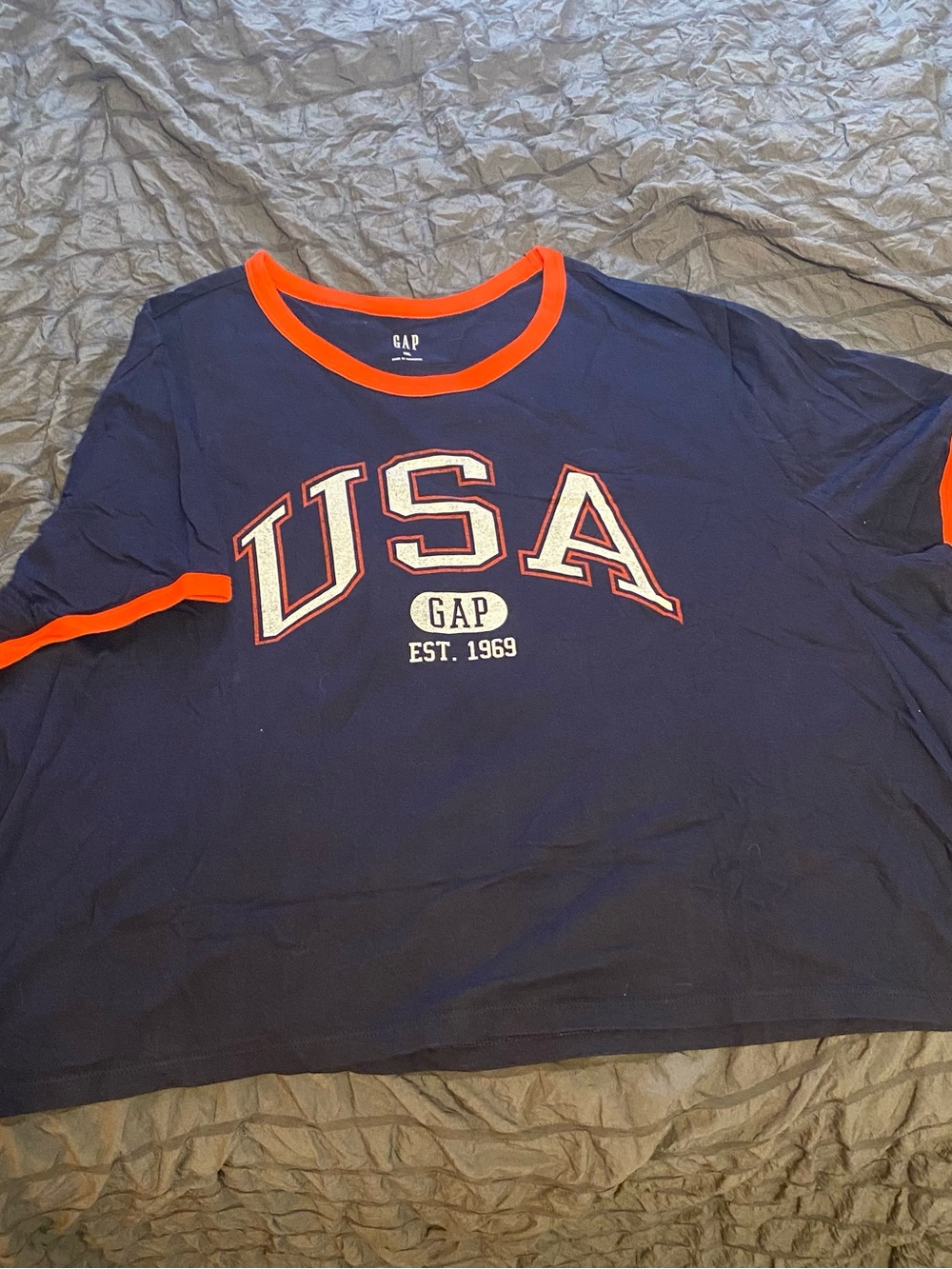 Cropped GAP Navy USA Graphic Tee